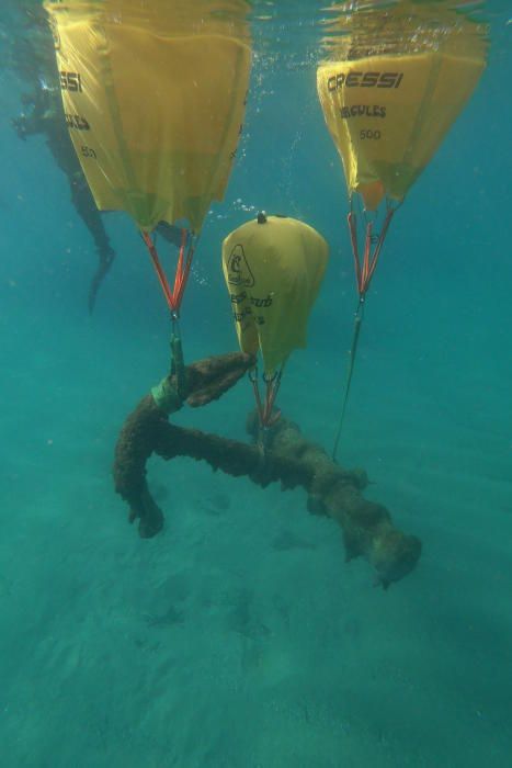 Les restes del vaixell del segle I aC que s'ha descobert a les illes Formigues.