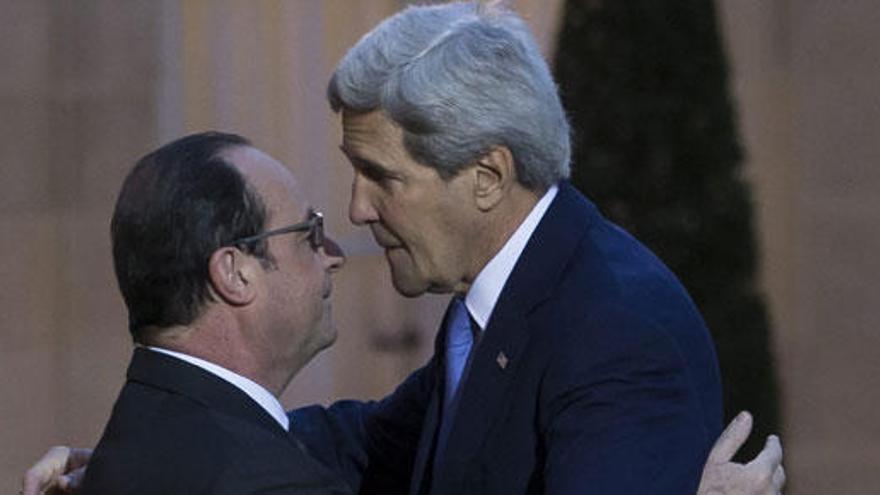 Kerry y Hollande acuerdan reforzar la cooperación