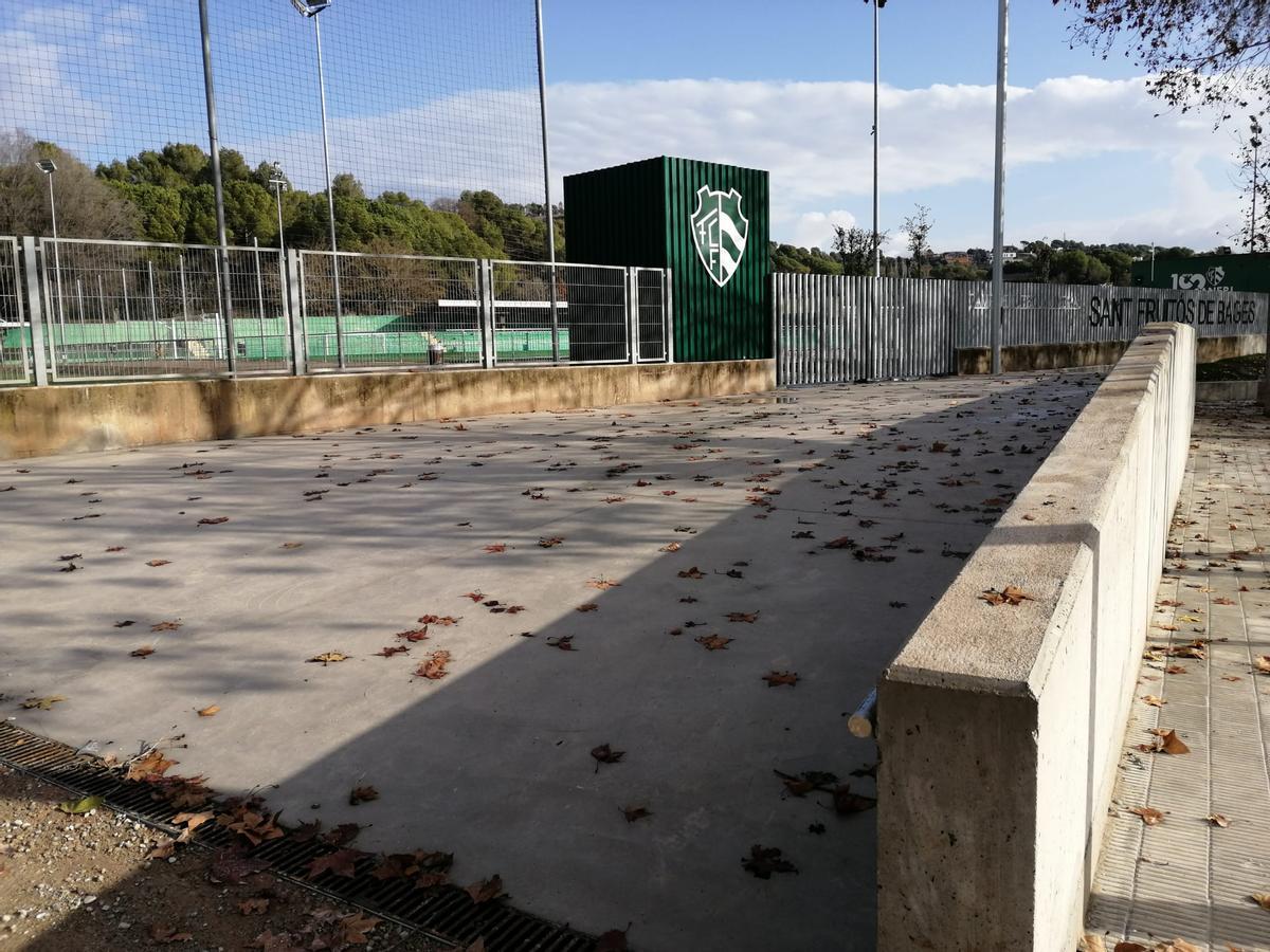 Nova rampa d'accés al camp