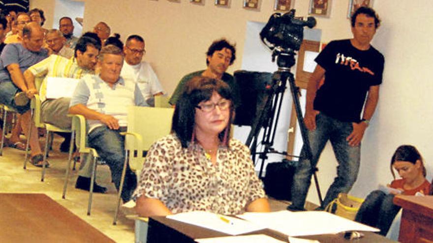 La secretaria-interventora de Sineu, Margarita Mulet, está de baja desde septiembre de 2011.