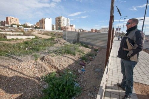 Los vecinos se unen para denunciar la «chapuza» del Acceso Sur de Alicante