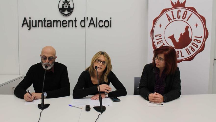 Vanessa Moltó, Ana Moltó y Eduard Corbí durante la presentación