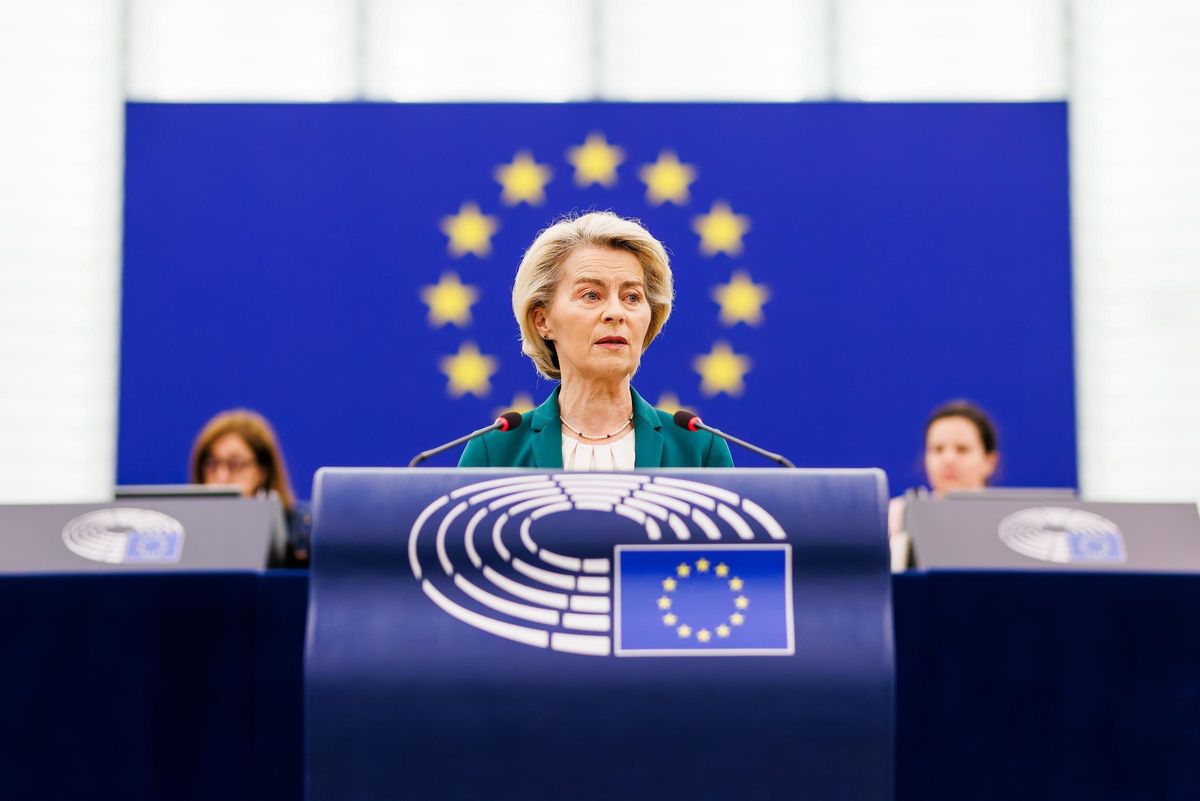 Fracassa la moció de censura contra Von der Leyen