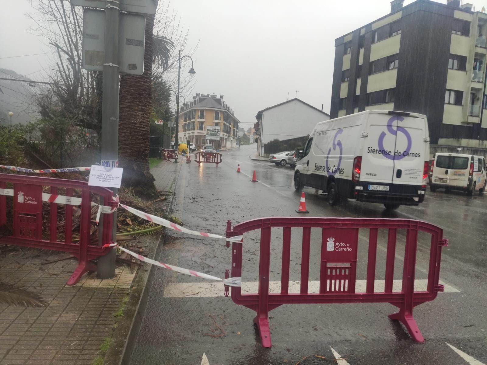 EN IMÁGENES: El temporal en Asturias deja las primeras inundaciones por las lluvias, incidencias en los trenes y vuelos suspendidos