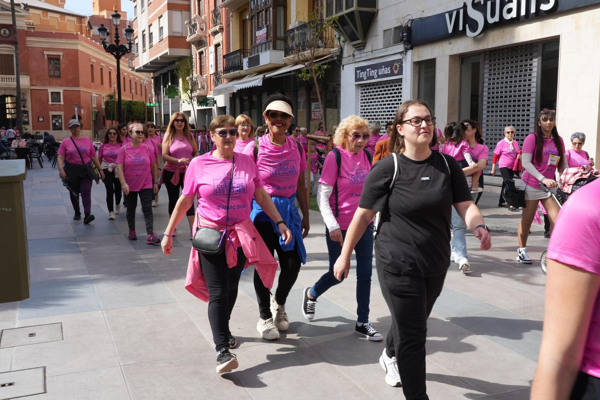 Todas las imágenes de la XVIII 'Cursa de les Dones' de Castelló