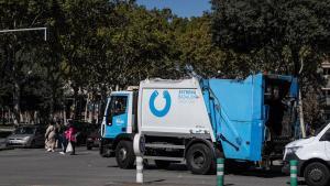 Vehículo del servicio de limpieza municipal de Badalona