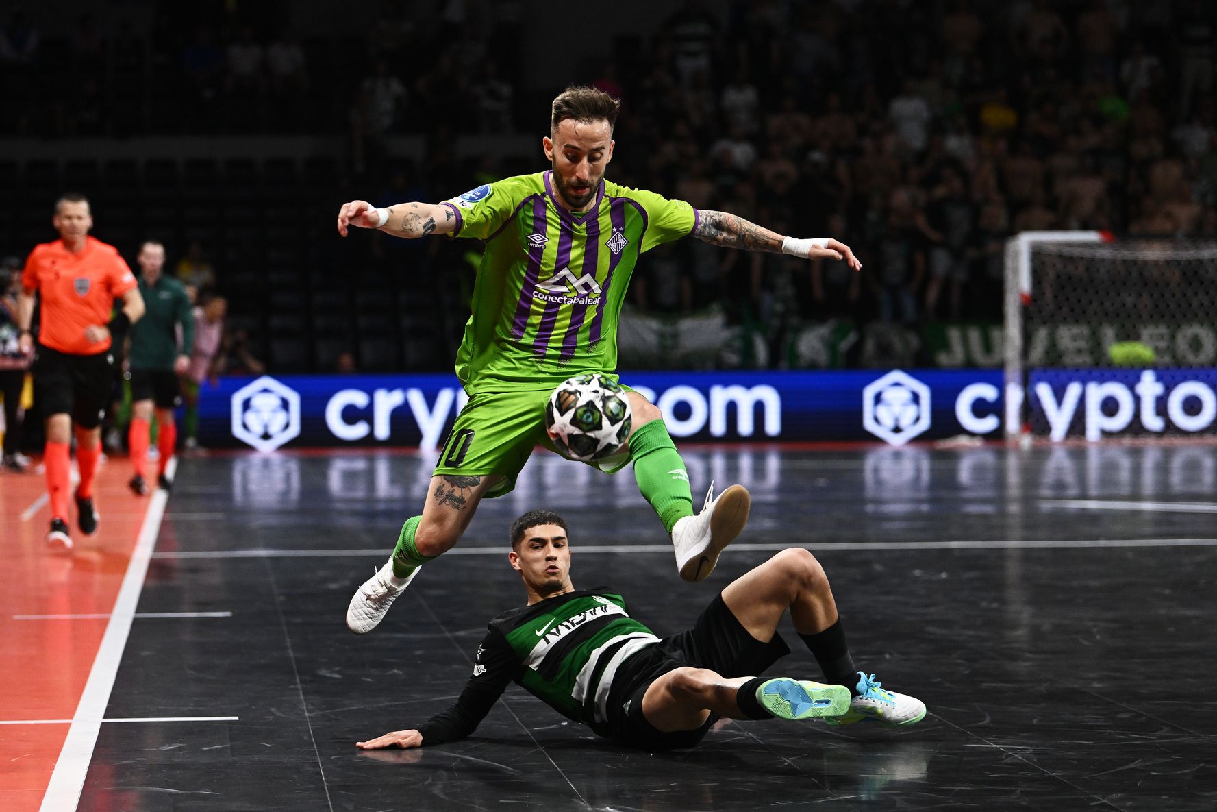 Las imágenes de la victoria del Palma Futsal (0-3) al Sporting que le clasifica a la final de la UEFA Champions Futsal