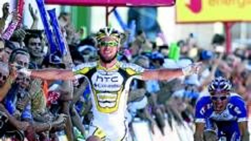 Cavendish, por fin, estrena su palmarés de éxitos en la Vuelta