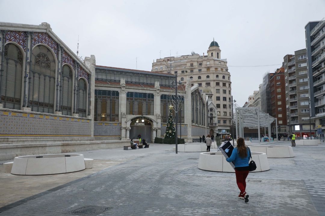 Inauguración de la Plaza de Brujas renovada tras las obras