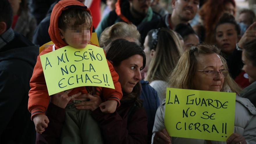 Protesta por el cierre de una guardería en La Paz