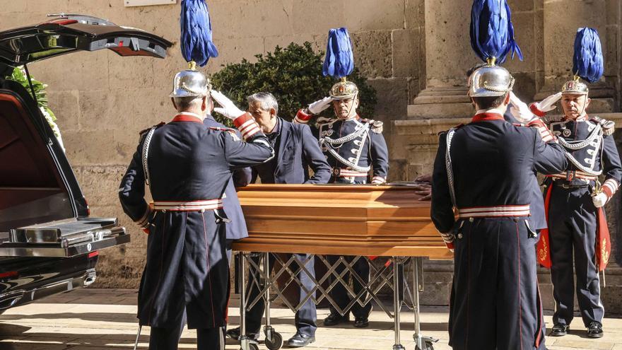 La ciudad de Alicante despide a su exalcalde Miguel Valor