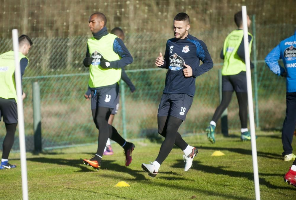 En la convocatoria para el partido ha entrado Andone, a quien se dio descanso ayer por unas molestias. También Babel después de recibir el alta médica.