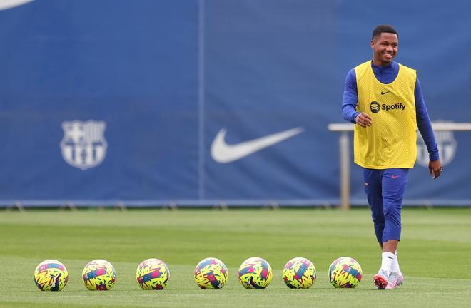 Último entrenamiento del FC Barcelona antes del clásico ante el Real Madrid