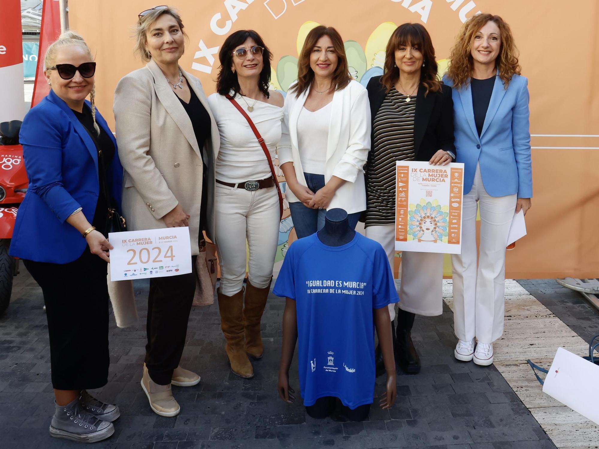 Las imágenes de la presentación de la Carrera de la Mujer 2024 en Murcia