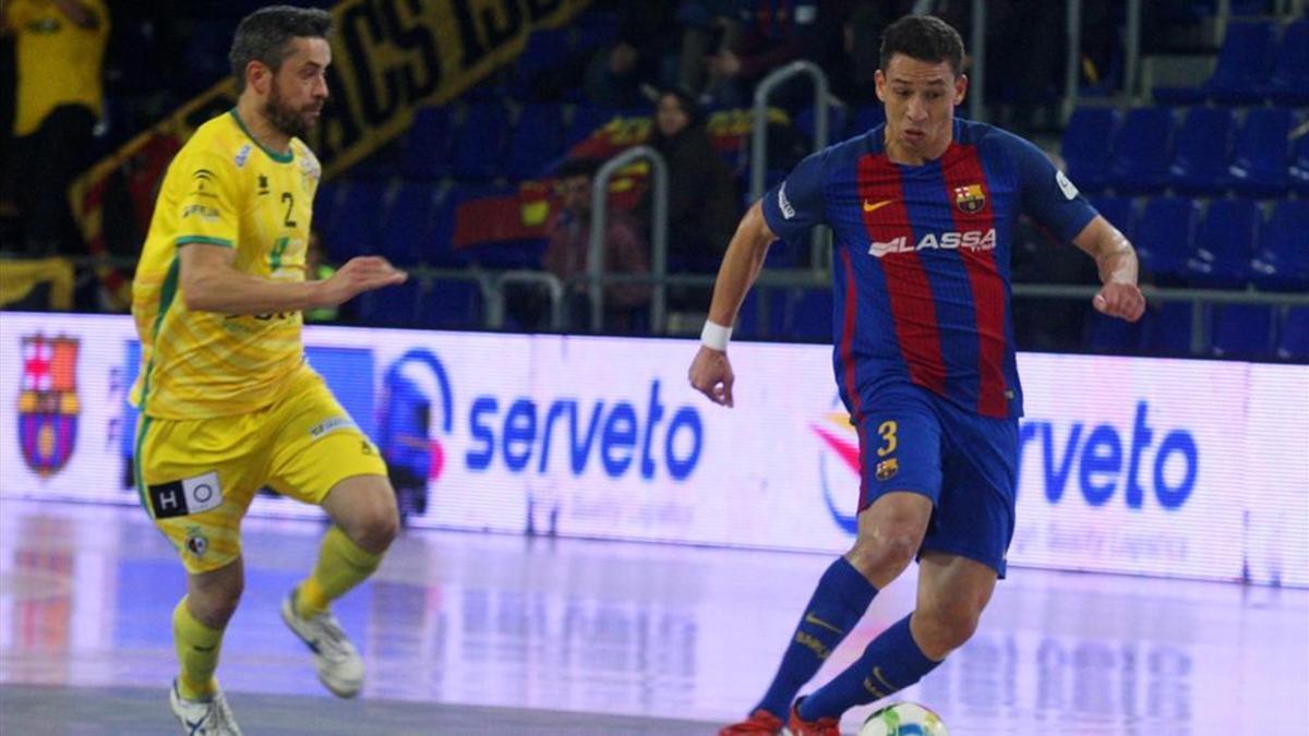 Rómulo podría dejar de pertenecer al Barça este mismo lunes