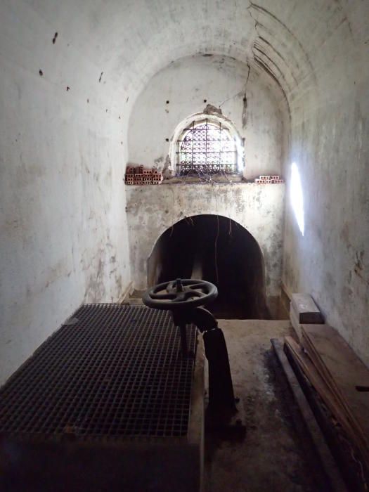 El túnel de A Pasaxe, un surtidor de agua bajo Valladares