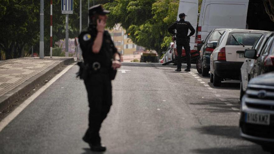 La Policía Nacional, en una de sus actuaciones durante el decreto de estado de alarma.