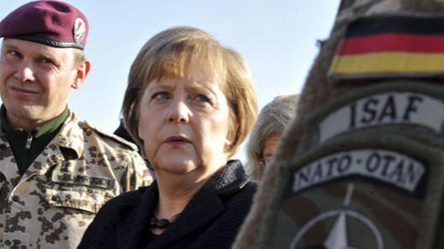 Merkel califica de &quot;guerra&quot; la situación en Afganistán