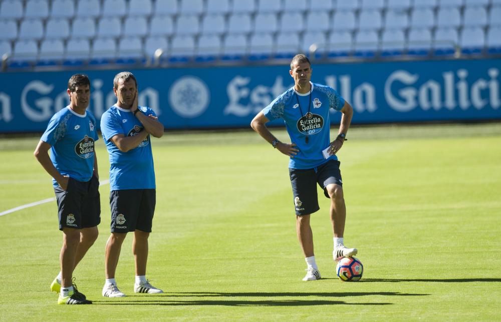 Gaizka Garitano dirige su primera sesión en Riazor