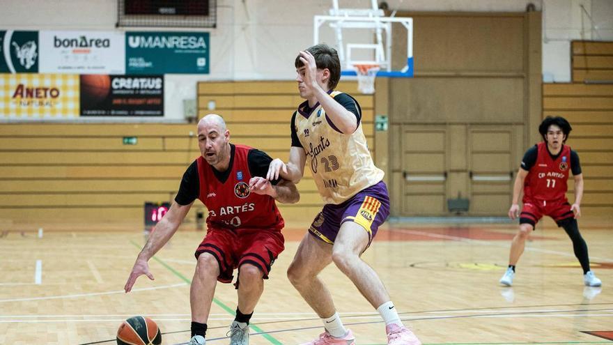 L’Artés recupera amb èxit el duel ajornat contra el Santfeliuenc (75-58) i és líder
