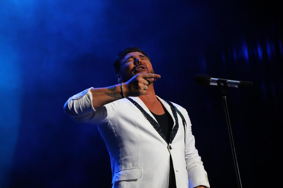 El quejío de Miguel Poveda suena en Córdoba