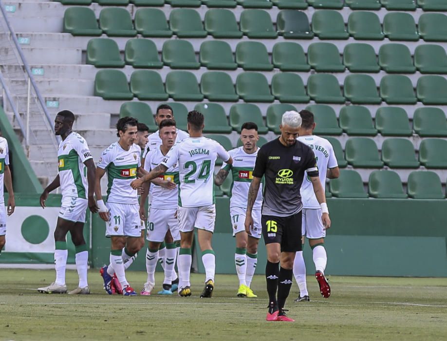 Los franjiverdes no pasan del empate frente a un Extremadura que fue mejor en muchos momentos del partido.