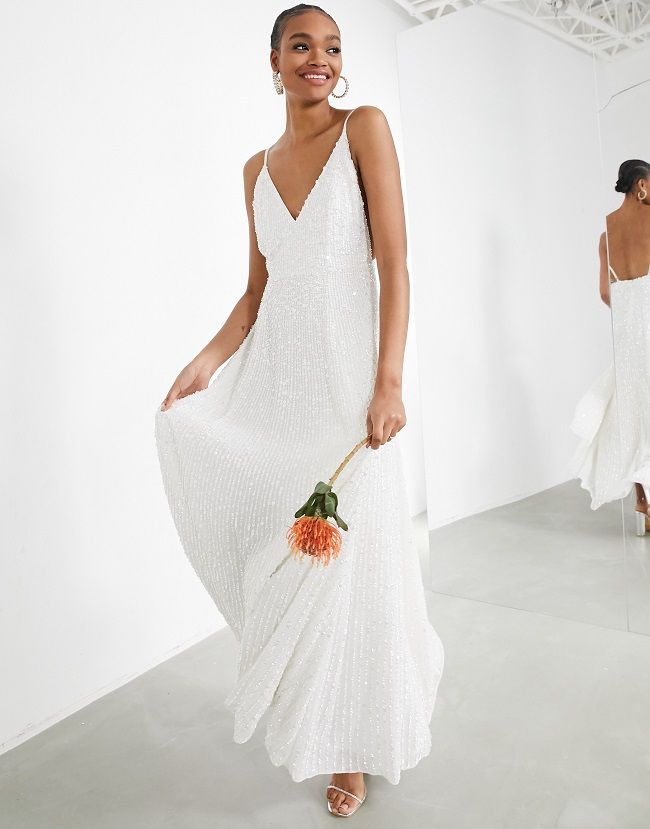 Los nuevos vestidos de novia de Asos (asequibles y preciosos) que debes  tener en tu radar si planeas una boda 'low cost' en 2021 - Woman