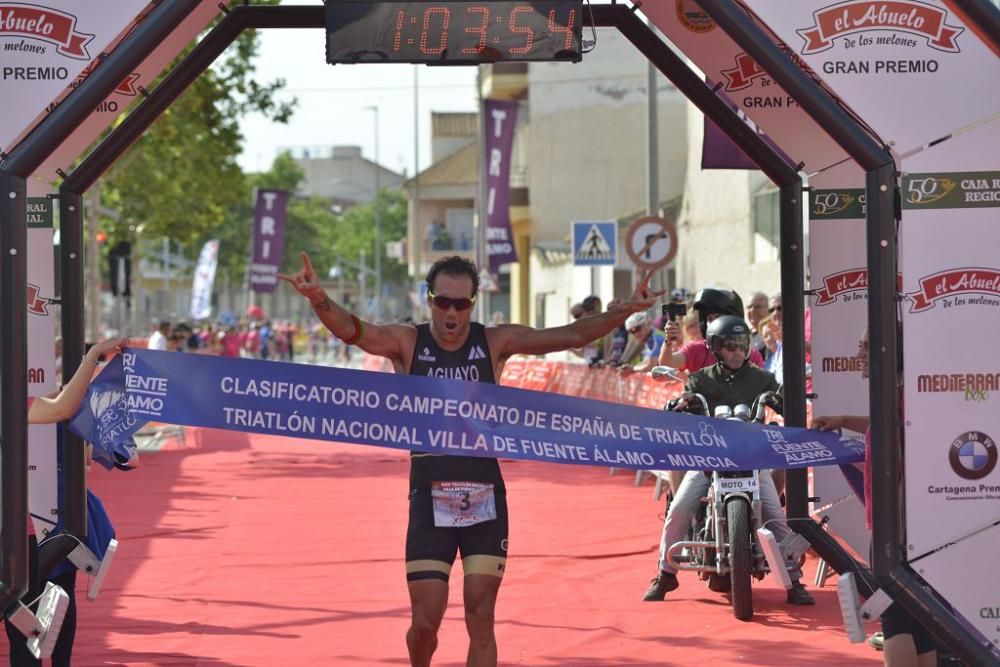 Llegada a la meta del Triatlón Villa de Fuente Álamo