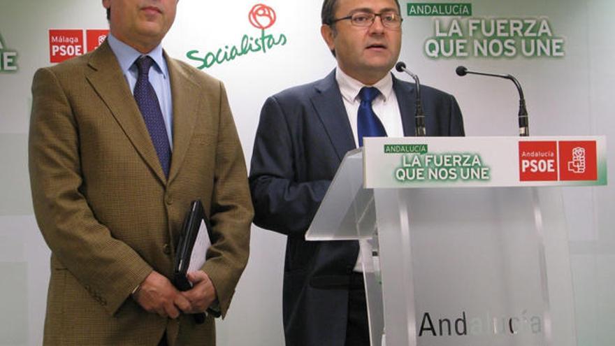 Miguel Ángel Heredia y Martínez Olmos, en rueda de prensa.