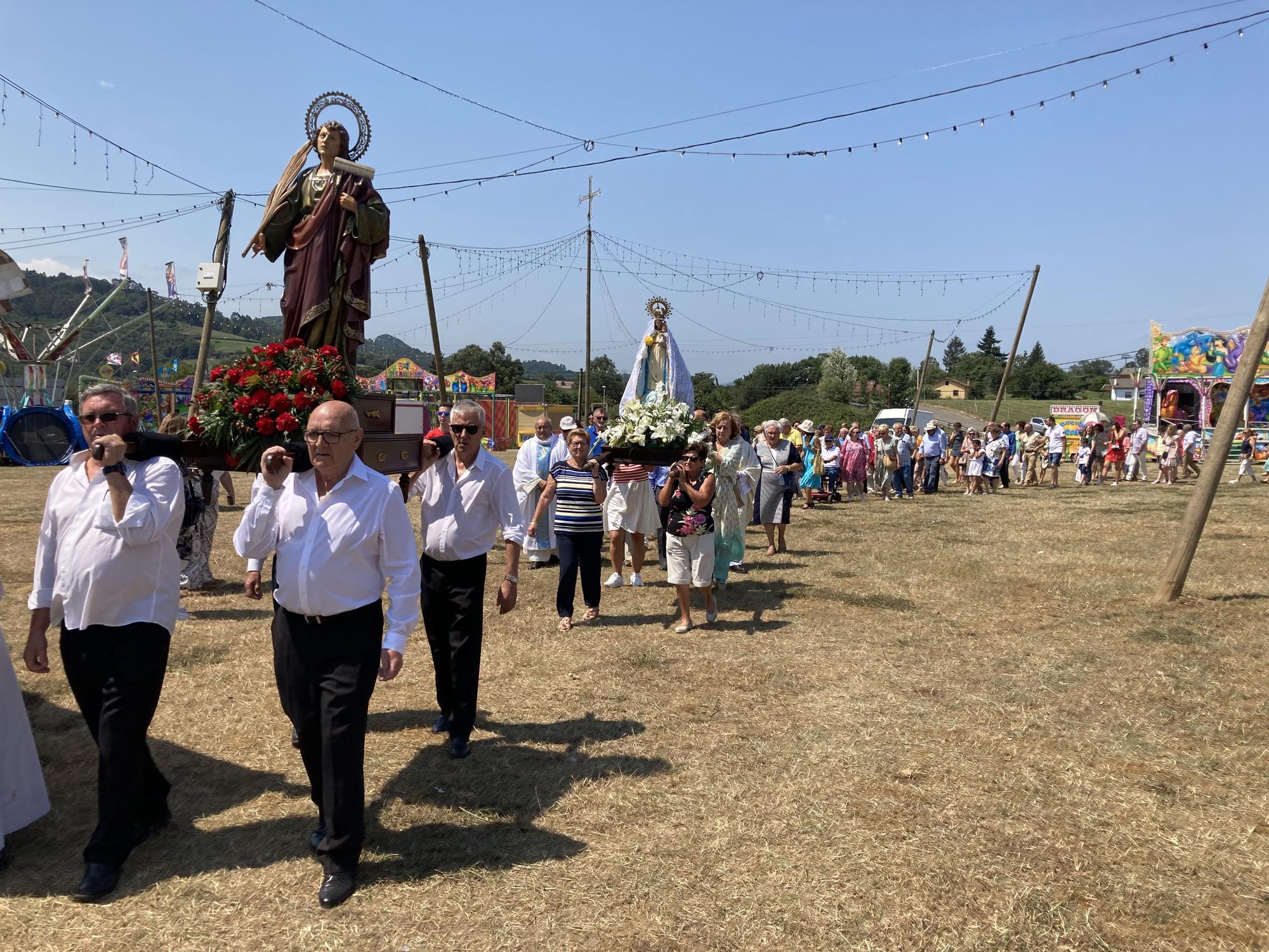 El Carbayu celebra su misa y su tradicional procesión que concluye con sorpresa: se presenta el nuevo himno en honor de Nuestra Señora del Buen Suceso