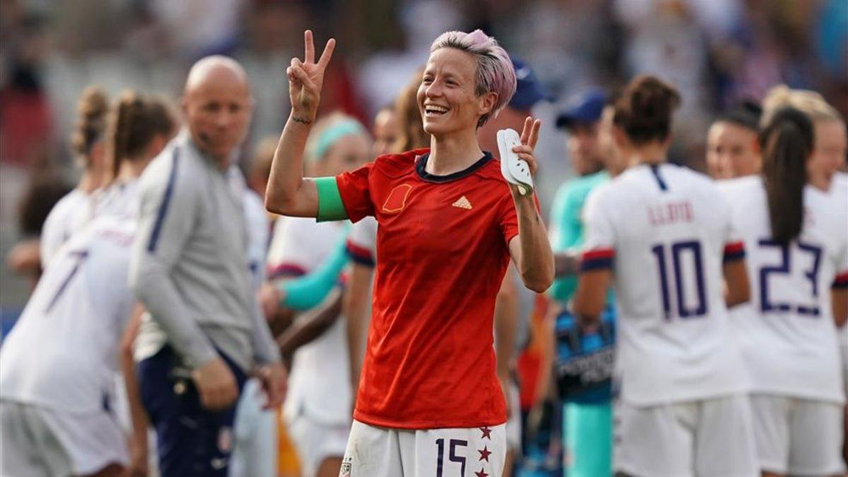 Megan Rapinoe celebrando una victoria con Estados Unidos