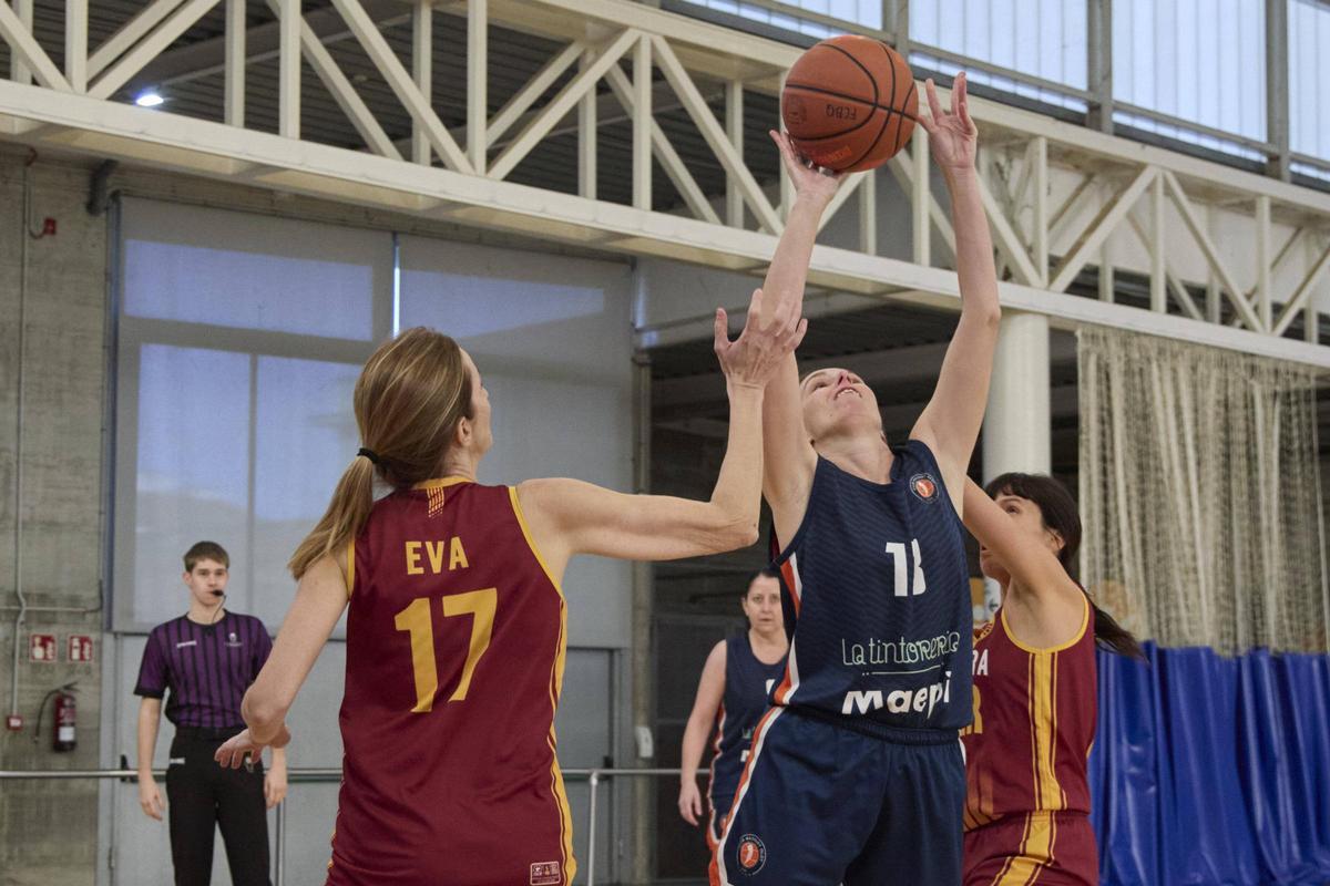 Les fotos de la jornada "Despenja les botes" a Vilobí d'Onyar