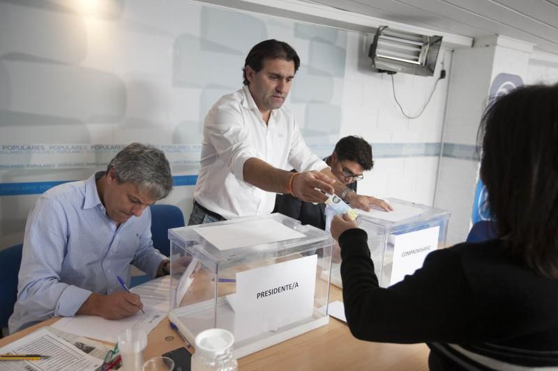 Votación de los afiliados del PP en Canarias