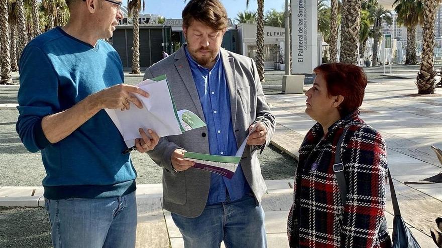 Eduardo Zorrilla, Nico Sguiglia y Paqui Macías, concejales de Adelante Málaga.