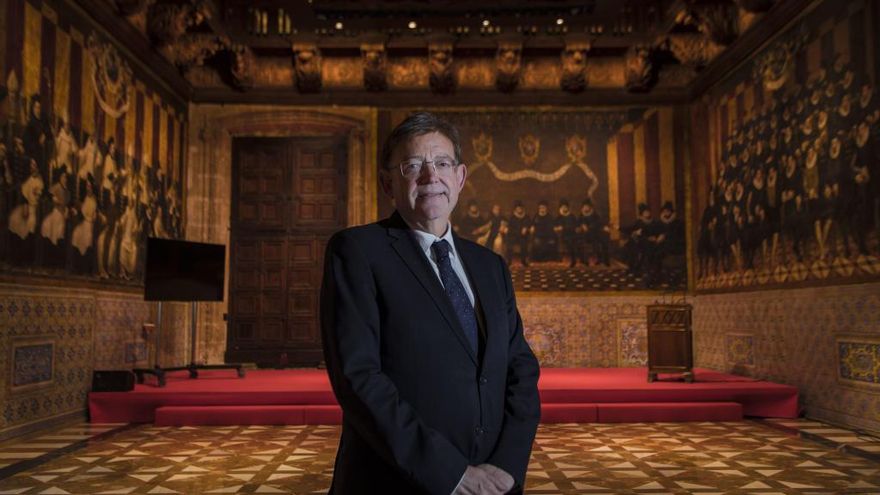 Ximo Puig, en el Saló de Corts del Palau de la Generalitat.