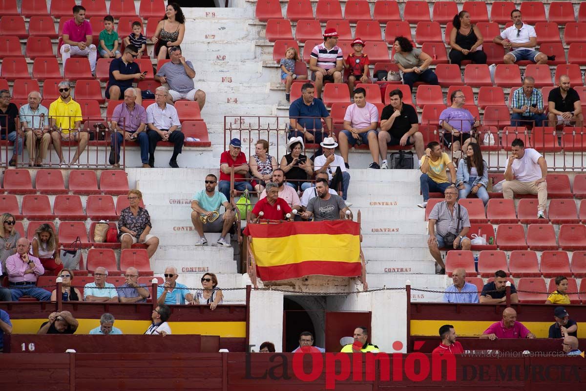 Así se vivió en los graderías la primera novillada de la Feria de Murcia