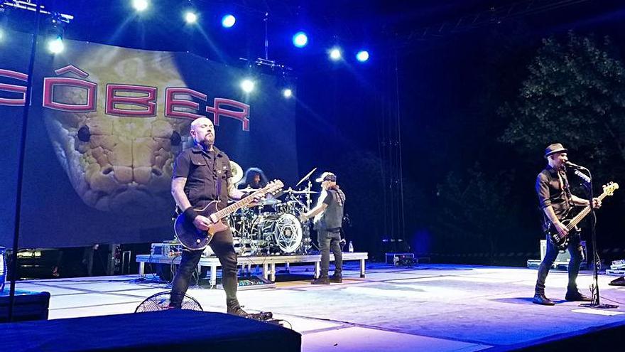 El grupo Sôber interpreta una canción en el concierto de Toro. | M. J. C.