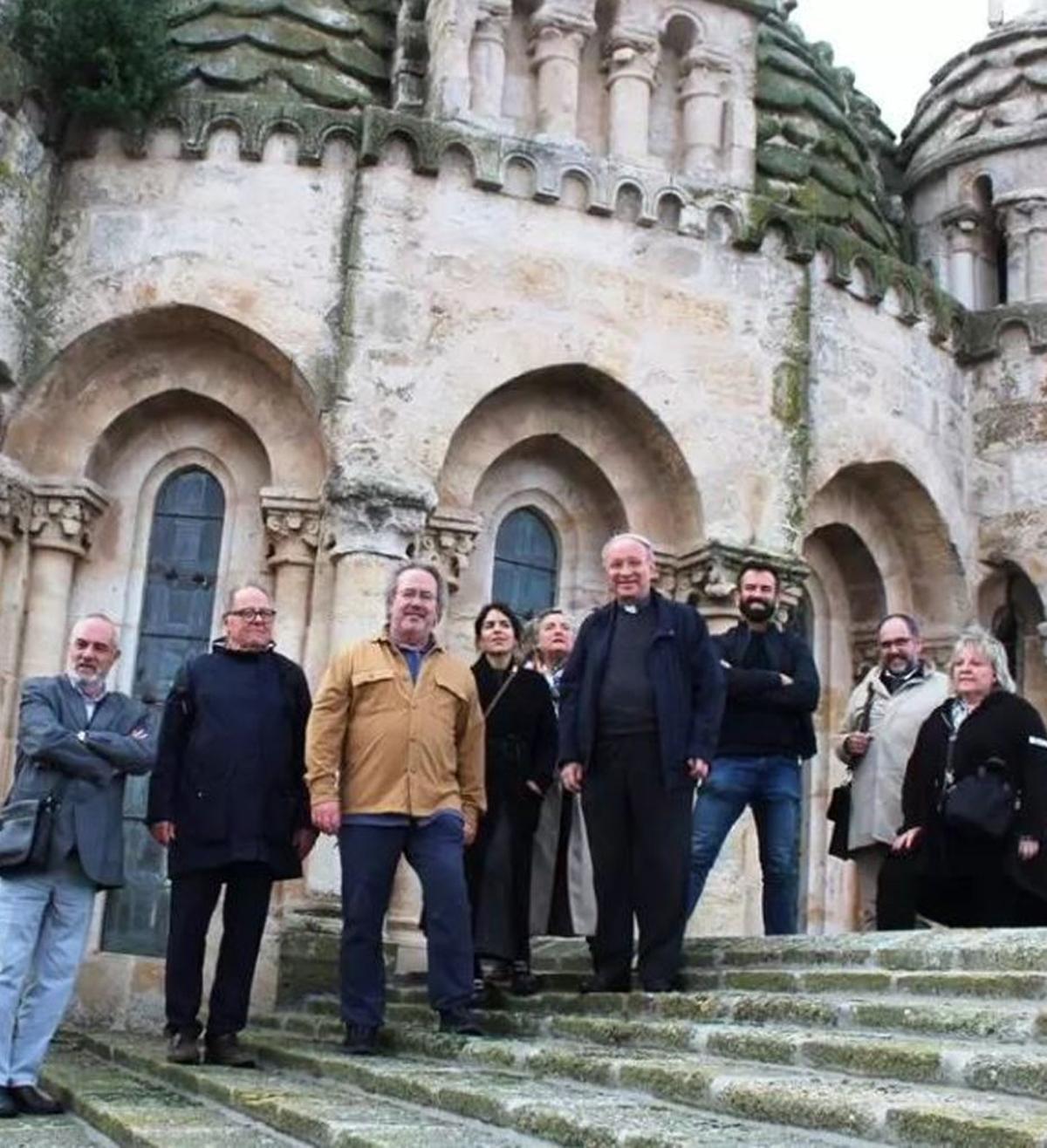 Autoridades en una visita a la cubierta de la Catedral. | CEDIDA