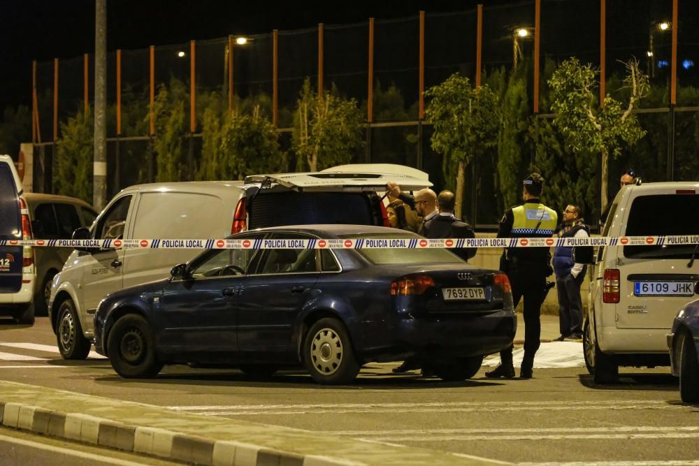 Un hombre dispara 5 veces a su pareja delante de su hijo en un colegio de Elda y se suicida