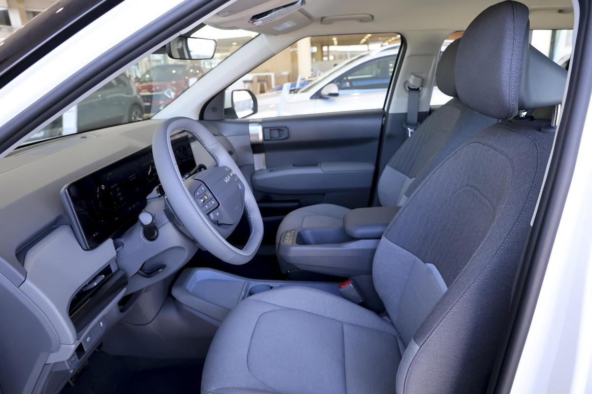 KIA Marcos Automoción dispone de unidades de exposición y prueba de este modelo.