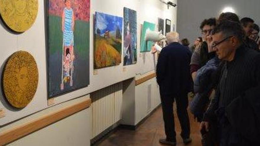 Berga obre l&#039;exposició de parelles artístiques per combatre els estigmes de la salut mental