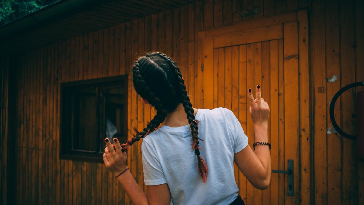 Trenzas de boxeadora, uno de los peinados en tendencia