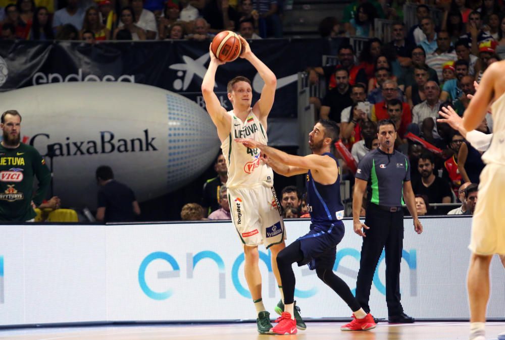 Fotos del España 76-78 Lituania, disputado en el Carpena