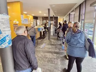 «A axenda do profesional non dispón de ocos libres»: las plazas sin cubrir, la huelga y la saturación post Semana Santa dificultan pedir cita médica en Vigo