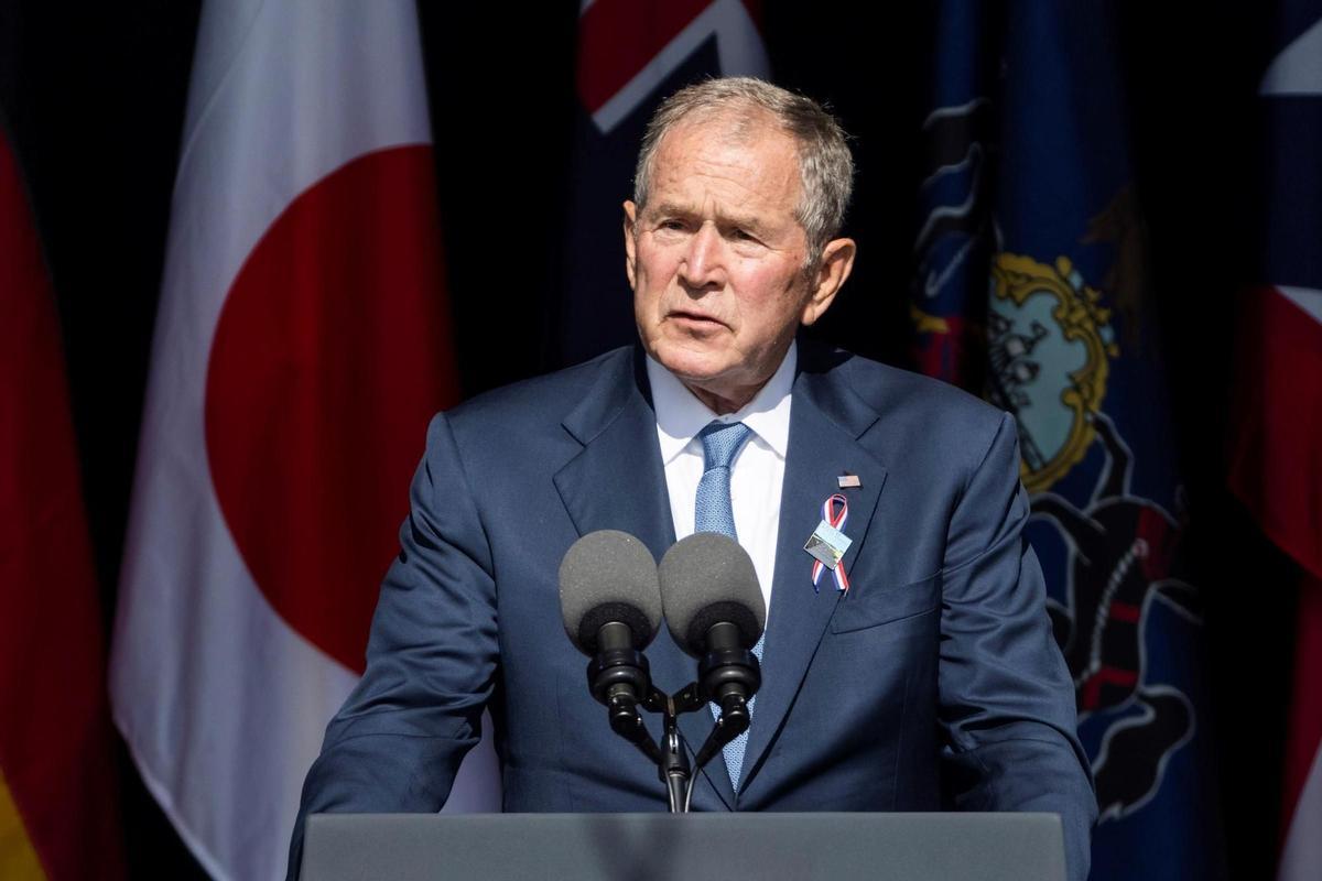 El expresidente George W. Bush confunde Ucrania con Irak al hablar sobre invasiones brutales e injustificadas