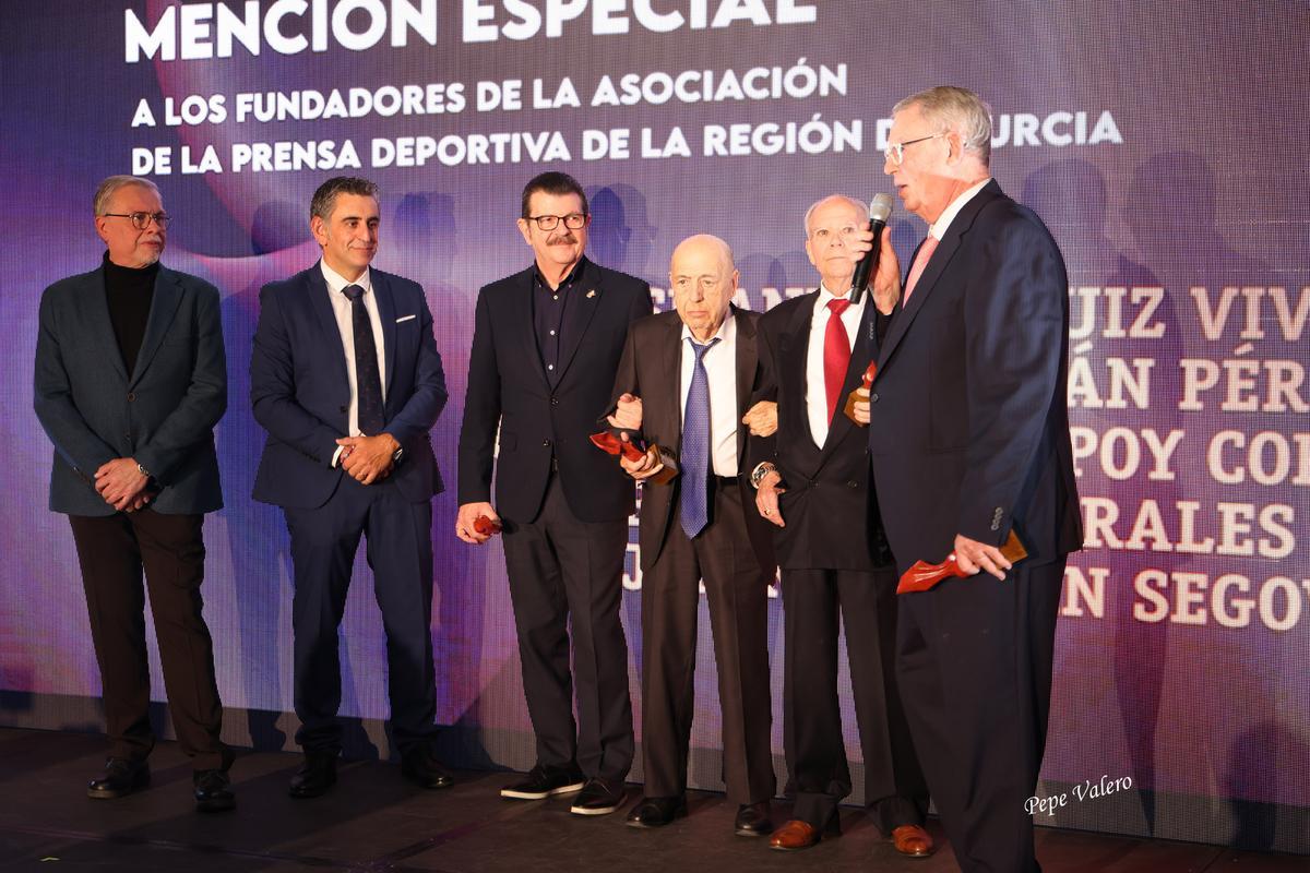 La gala reconoció a los fundadores de la Apdrm.