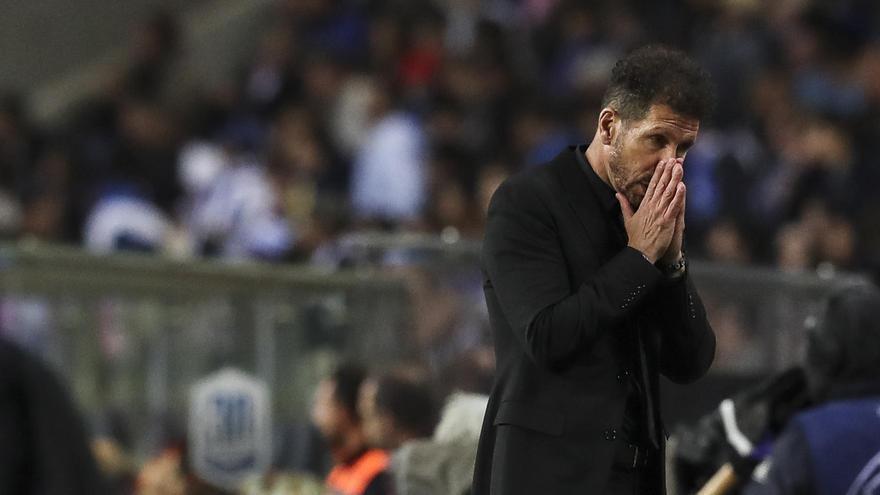 Simeone vivió una noche de pesadilla en Oporto.