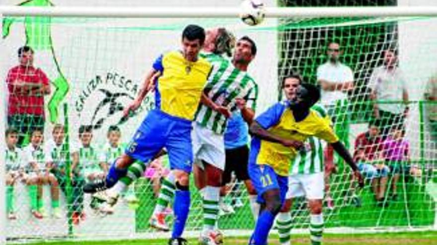 El Sporting no pagó al árbitro el último partido