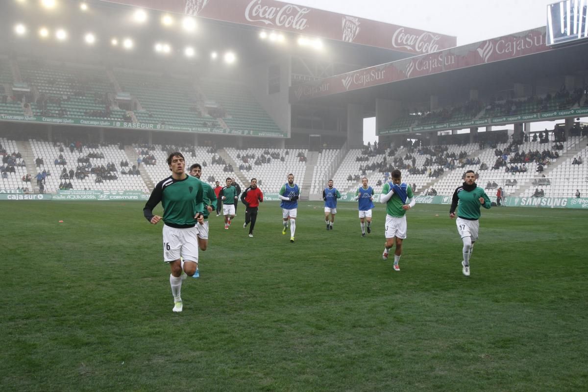 Las imágenes del partido Córdoba/Rayo Vallecano