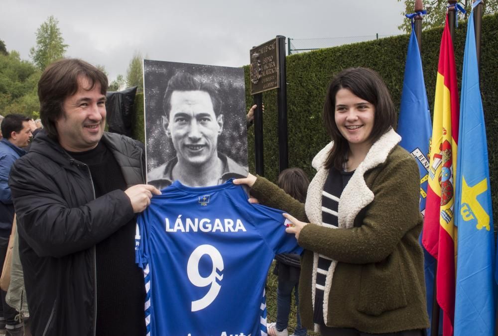 Descubrimiento de la placa de Isidro Langara en el